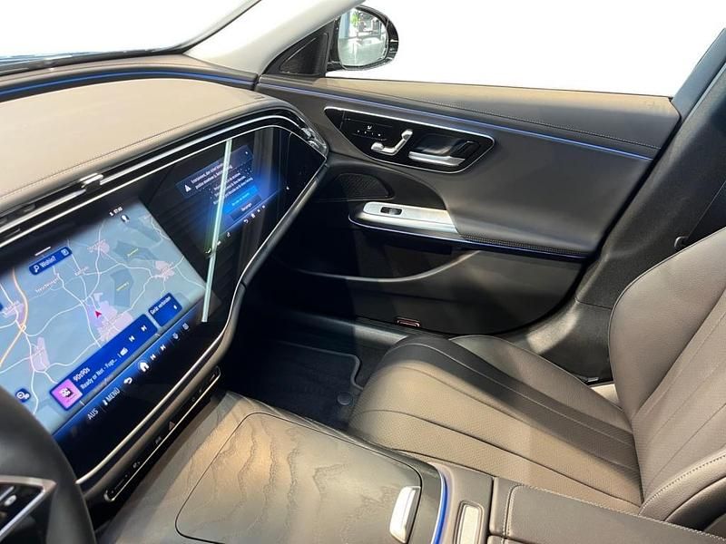 Gebraucht Mercedes E200 Avantgarde 204 PS (150 kW) 2024 Metalliclack graphitgrau Limousine