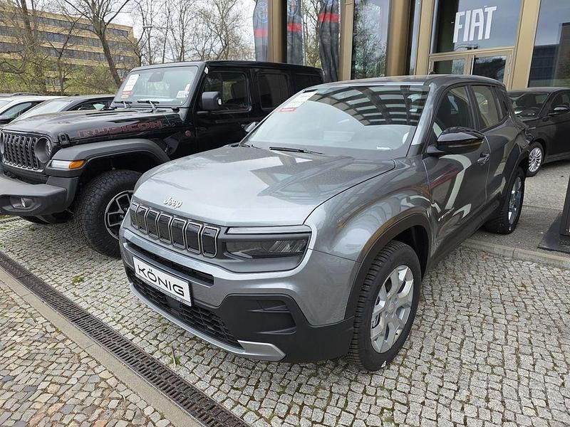 Neu Jeep Avenger Altitude 101 PS (74 kW) 2025 Grau SUV