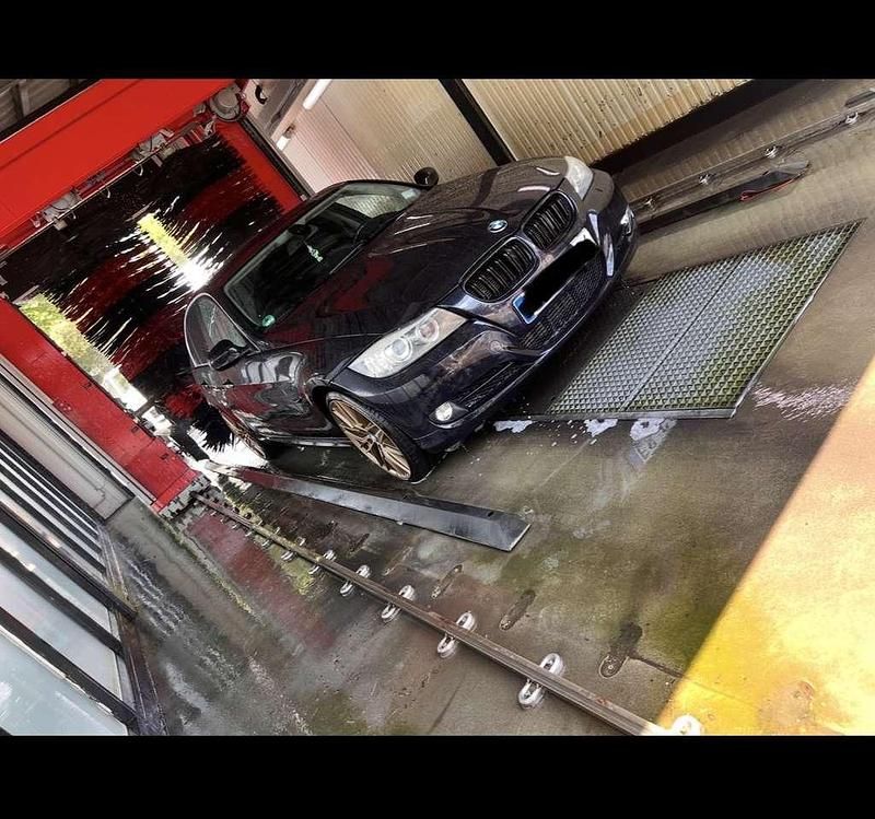 Gebraucht BMW 330 Basis 245 PS (180 kW) 2010 Schwarz Limousine