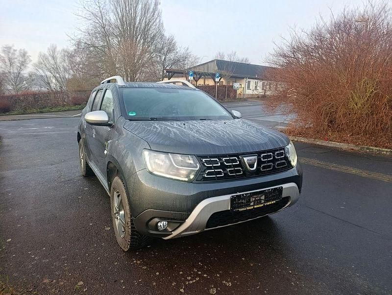 Gebraucht Dacia Duster Comfort 131 PS (96 kW) 2019 Grau SUV
