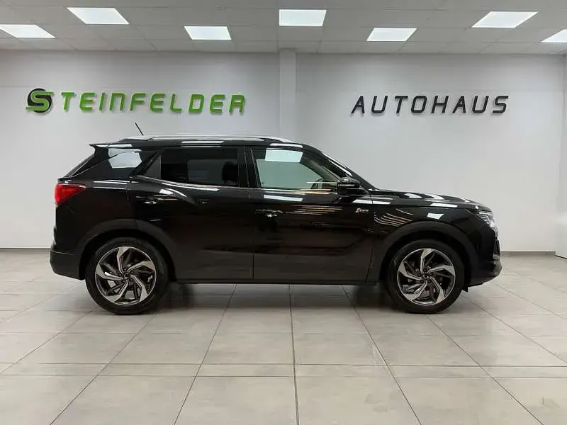 Gebraucht SsangYong Korando Crystal 163 PS (119 kW) 2020 Schwarz SUV