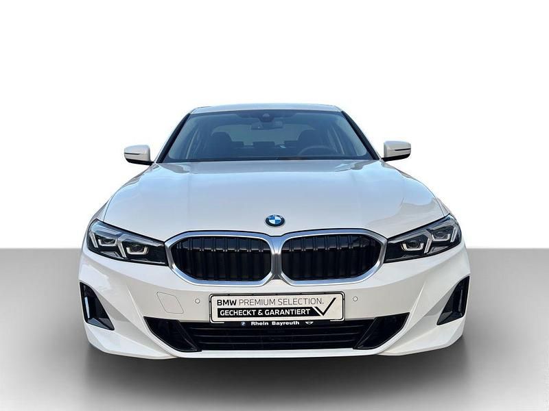 Gebraucht BMW 318 156 PS (114 kW) 2025 Alpinweiss iii uni Limousine