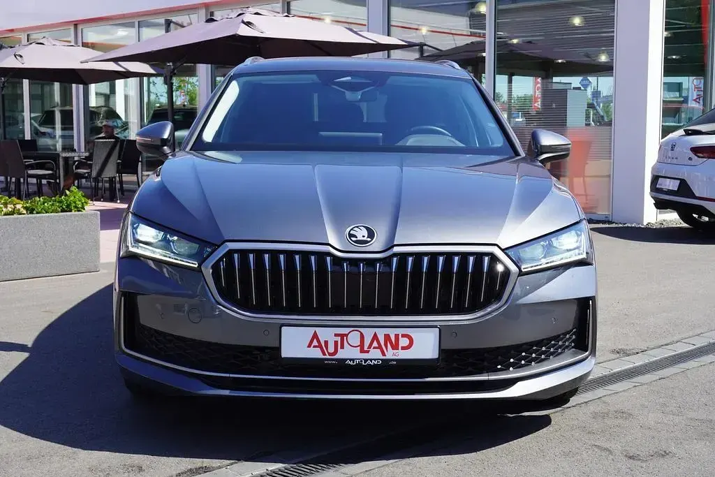 Gebraucht Skoda Superb Selection 193 PS (141 kW) 2024 Schwarz Kombi