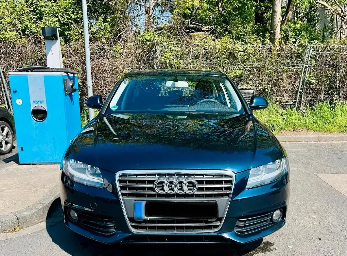 Usata Audi A4 120 CV (88 kW) 2009 Blu Station wagon