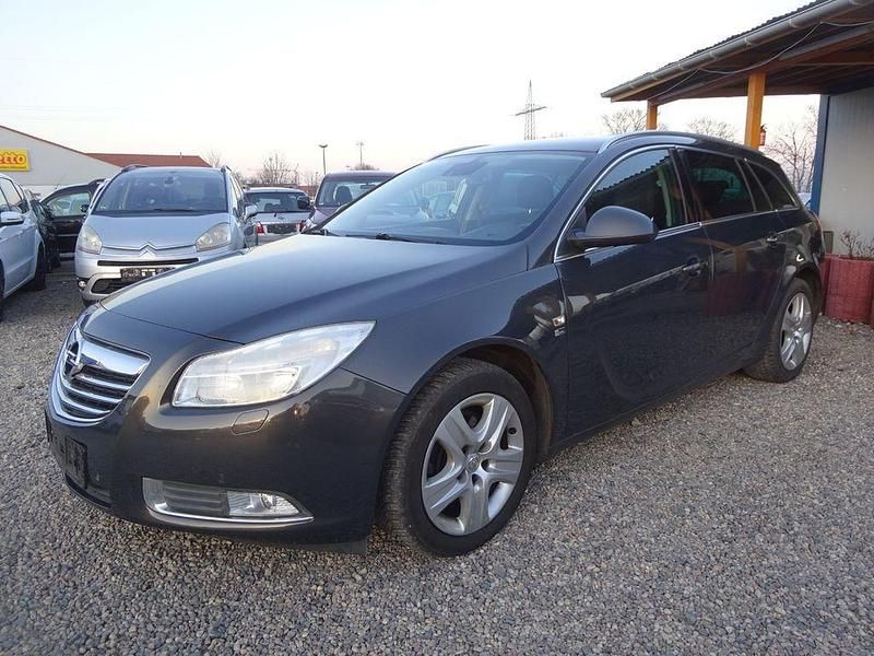 Grau Gebraucht 2012 Opel Insignia Kombi | 2.700 € (Superpreis) - Bild 1/4