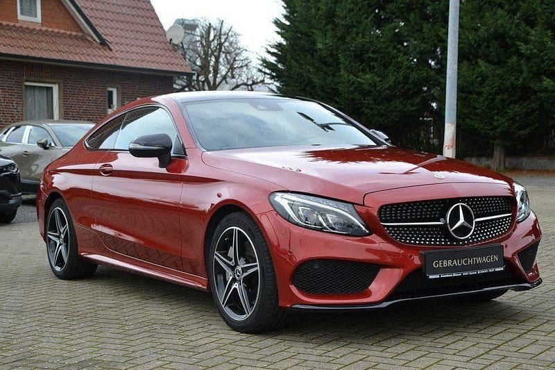 Gebraucht Mercedes C300 AMG line 245 PS (180 kW) 2018 Rot Coupé