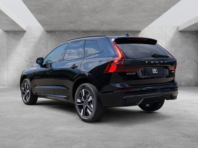 Nuova Volvo XC60 Plus 455 CV (334 kW) 2025 Nero SUV