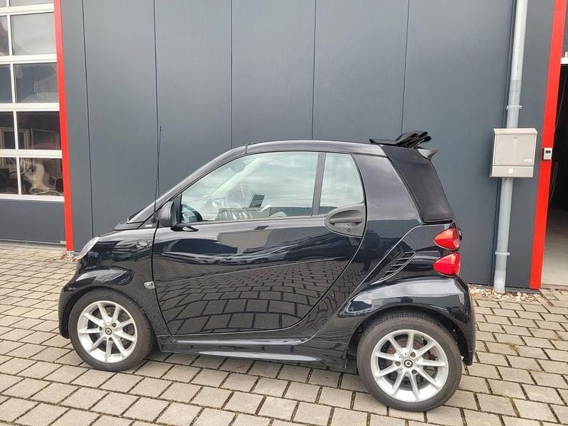 Gebraucht Smart ForTwo Cabrio 71 PS (52 kW) 2012 Schwarz Cabrio