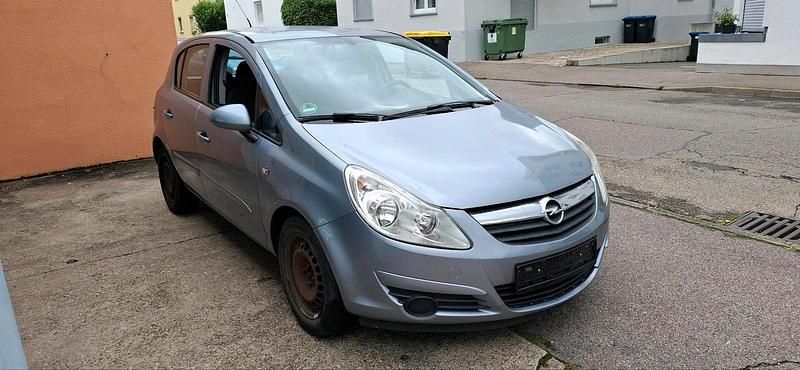 Grau Gebraucht 2007 Opel Corsa Limousine | 2.399 € (Etwas zu teuer) - Bild 1/4