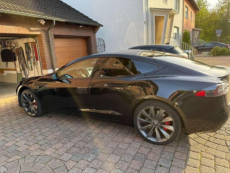 Gebraucht Tesla Model S Performance 567 kW (772 PS) 2017 Schwarz Kleinwagen