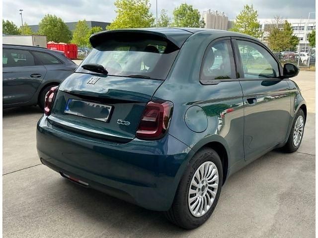 Gebraucht Fiat 500e Basis 86 kW (118 PS) 2023 Ozean grün) (gruen Kleinwagen