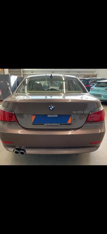 Gebraucht BMW 535 272 PS (200 kW) 2006 Beige Limousine