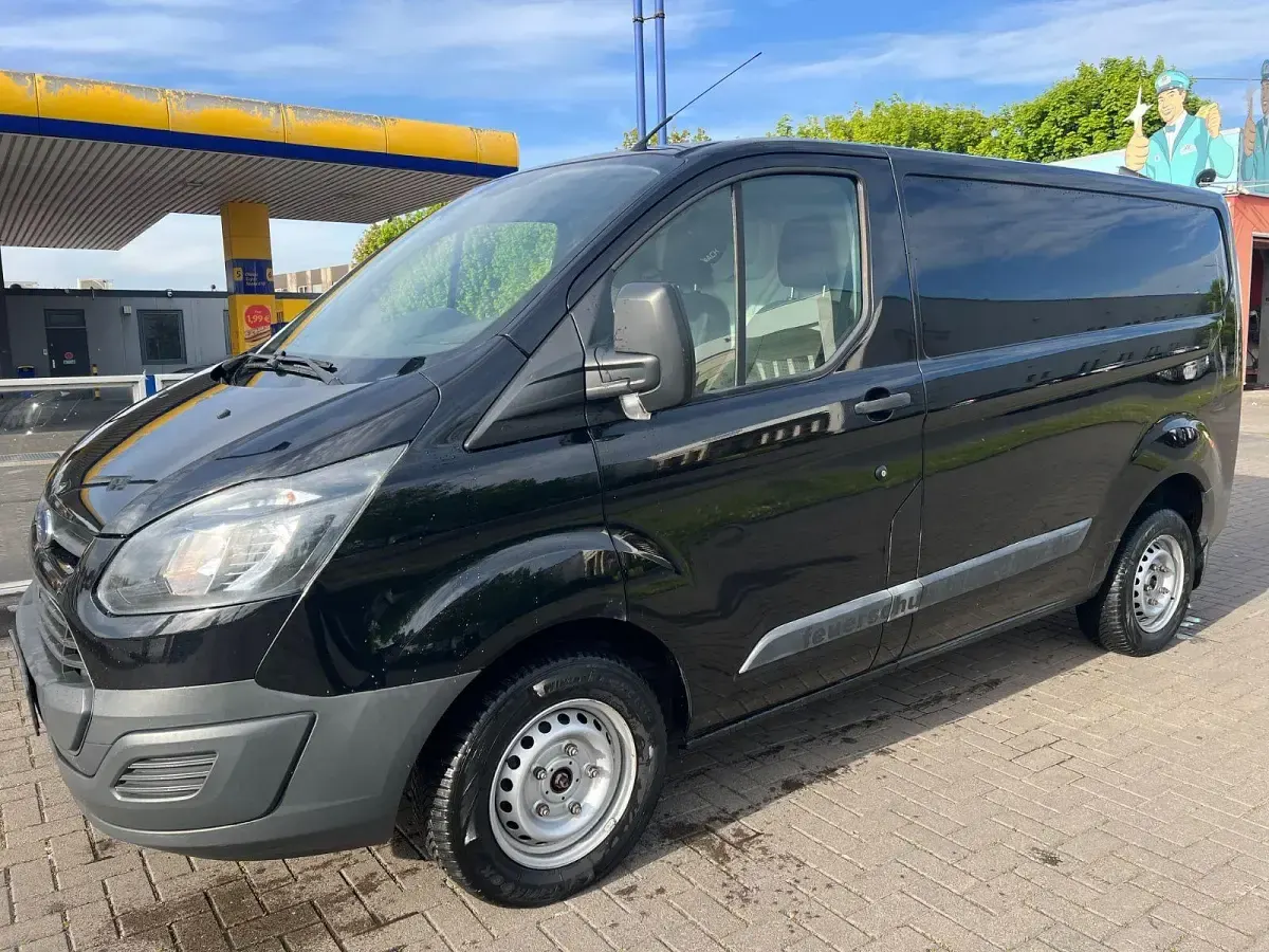 Używany Ford Transit 101 KM (74 kW) 2013 Czarny Minivan