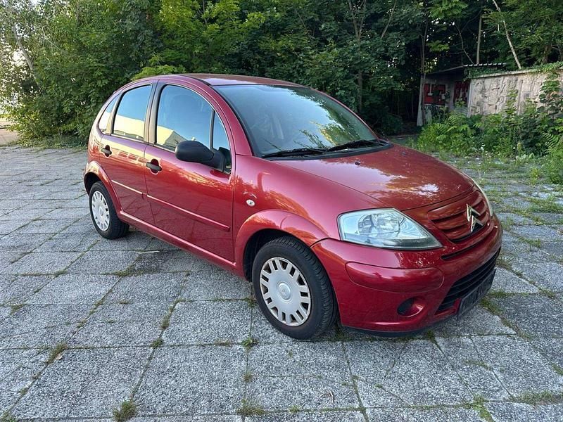 Rot Gebraucht 2009 Citroën C3 Kleinwagen | 1.800 € - Bild 1/4