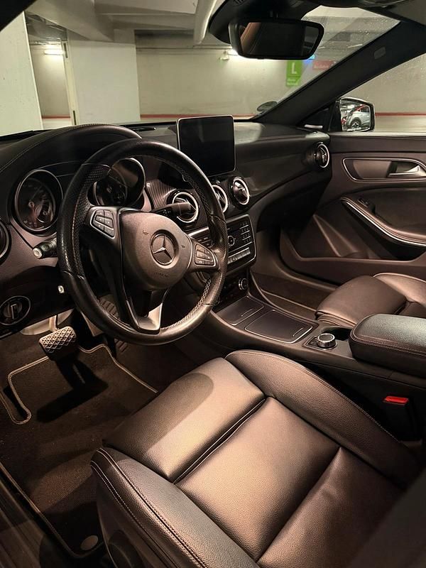 Gebraucht Mercedes CLA200 156 PS (114 kW) 2018 Weiß Coupé