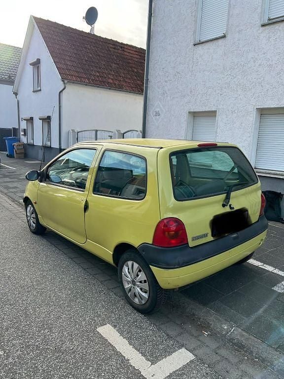 Gebraucht Renault Twingo Initiale 58 PS (42 kW) 1999 Gelb Kleinwagen