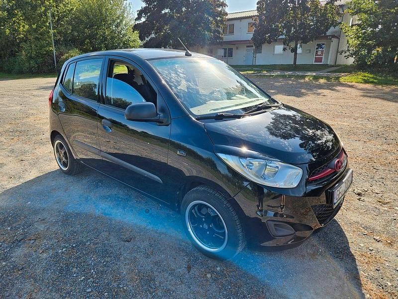 Schwarz Gebraucht 2011 Hyundai i10 Classic Kleinwagen | 2.800 € (Etwas zu teuer) - Bild 1/4