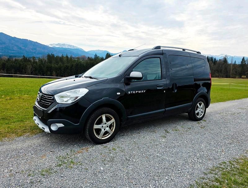 Gebraucht Dacia Dokker Stepway 131 PS (96 kW) 2020 Schwarz Van / Kleinbus