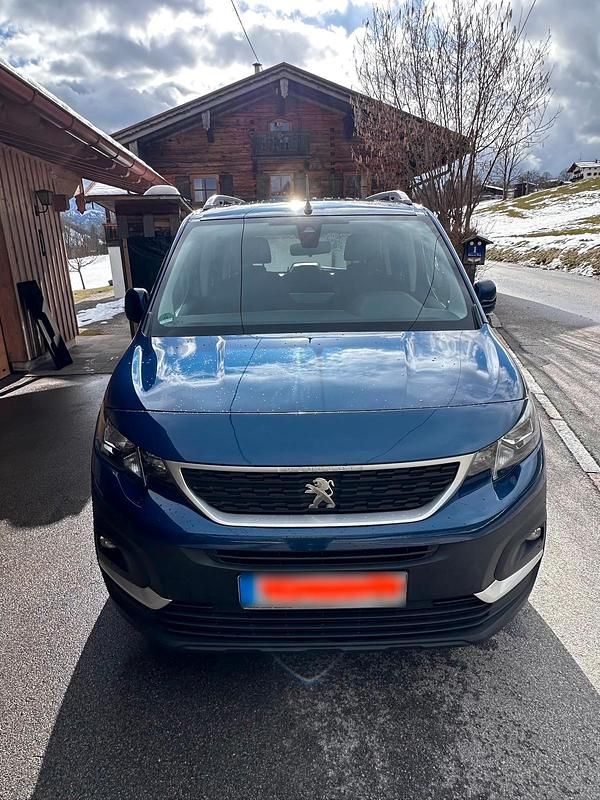 Gebraucht Peugeot Rifter 130 PS (95 kW) 2019 Blau Van / Kleinbus