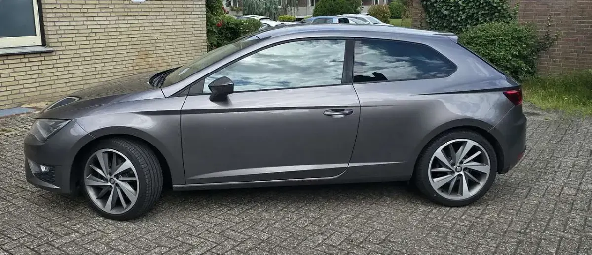 Gebraucht Seat Leon FR 179 PS (131 kW) 2015 Grau Limousine