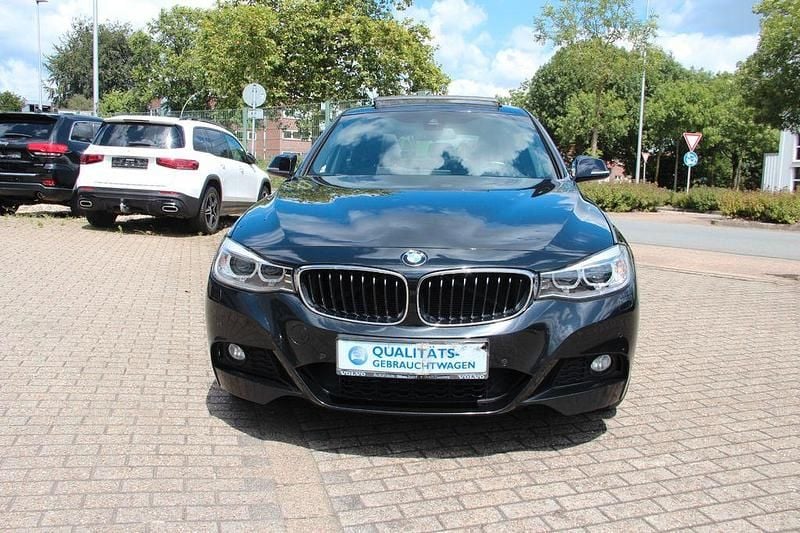 Schwarz Gebraucht 2017 BMW 320 Gran Turismo M Sport Limousine | 22.300 € (Fairer Preis) - Bild 1/4