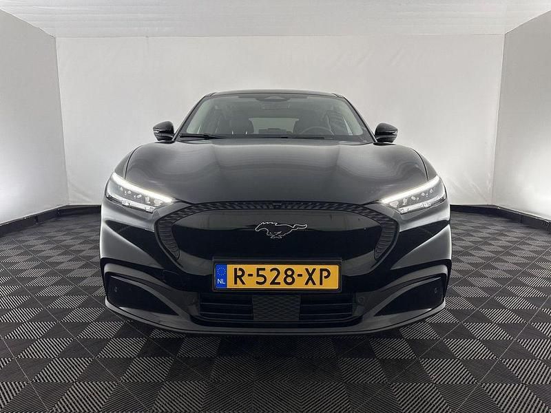 Gebraucht Ford Mustang Mach-E 197 kW (269 PS) 2022 Schwarz SUV