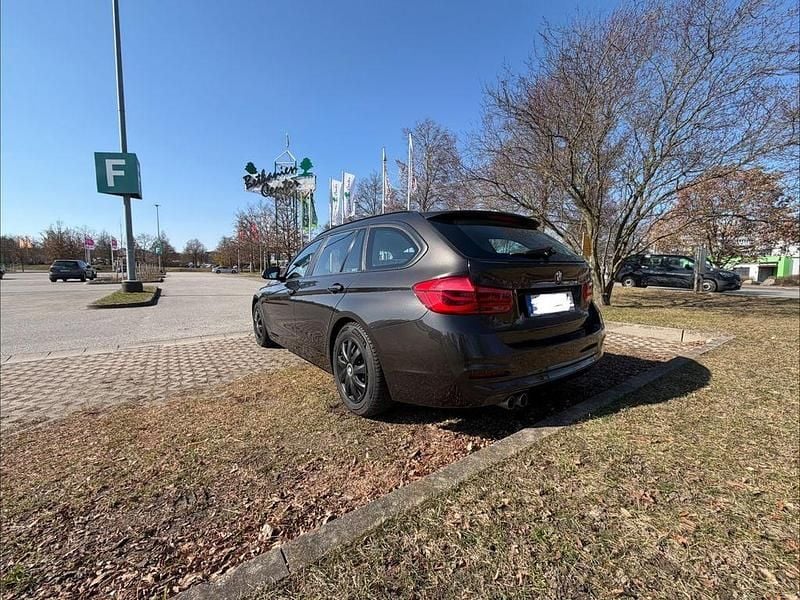 Second-hand BMW 320 190 CP (139 kW) 2016 Maro Berlinǎ