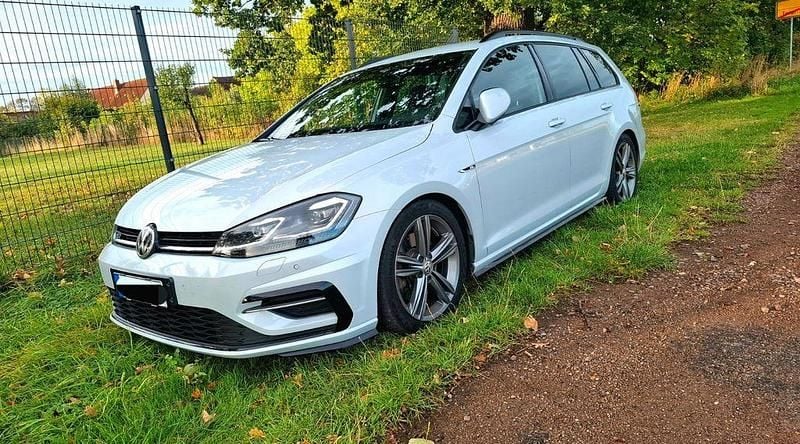 Weiß Gebraucht 2018 VW Golf VII R-line Kombi | 17.299 € (Fairer Preis) - Bild 1/1