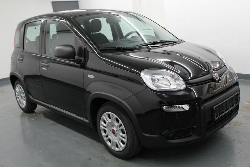 Gebraucht Fiat Panda 69 PS (50 kW) 2023 Schwarz Limousine