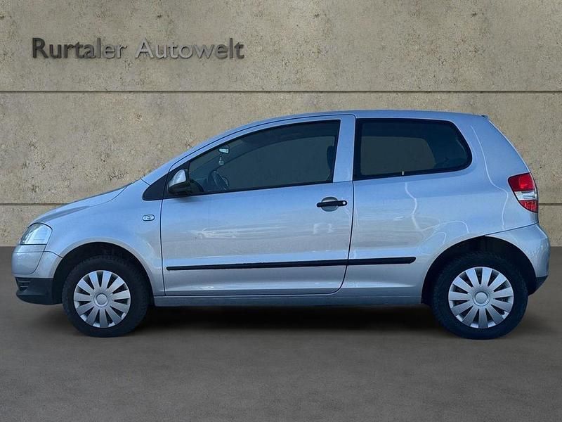 Gebraucht VW Fox Basis 54 PS (39 kW) 2005 Silber Kleinwagen