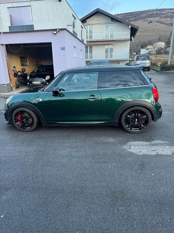 Gebraucht Mini John Cooper Works Coupé 231 PS (169 kW) 2018 Grün Coupé