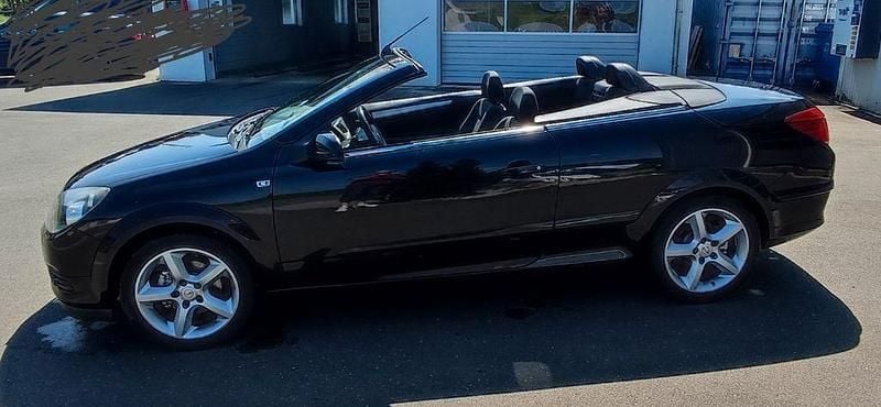 Gebraucht Opel Astra Cabriolet 116 PS (85 kW) 2008 Schwarz Cabrio
