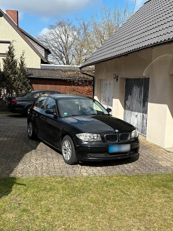 Gebraucht BMW 118 143 PS (105 kW) 2009 Schwarz Kleinwagen