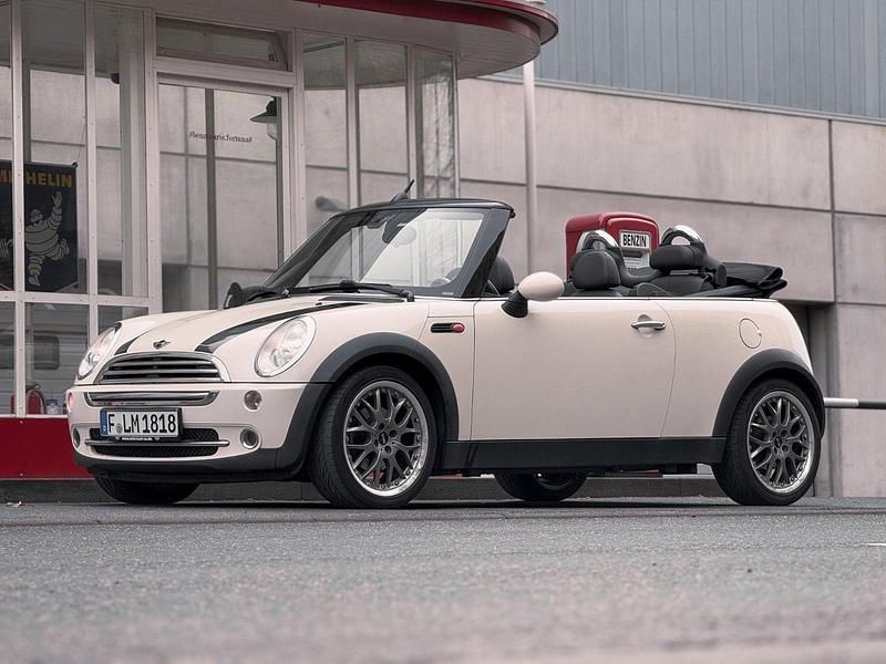 Beige Gebraucht 2006 Mini Cooper Cabriolet Cabrio | 5.560 € (Etwas zu teuer) - Bild 1/4