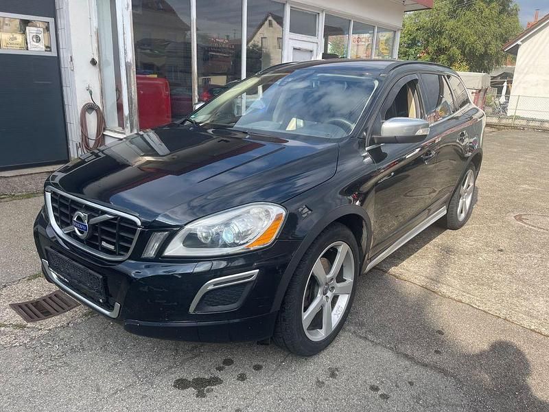 Schwarz Gebraucht 2010 Volvo XC60 R-Design SUV | 8.250 € (Etwas zu teuer) - Bild 1/4