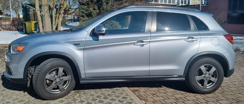 Silber Gebraucht 2017 Mitsubishi ASX Diamant Edition SUV | 12.500 € (Fairer Preis) - Bild 1/4