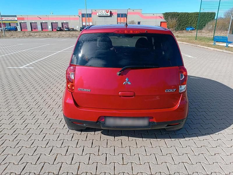 Gebraucht Mitsubishi Colt 95 PS (69 kW) 2009 Rot Kleinwagen