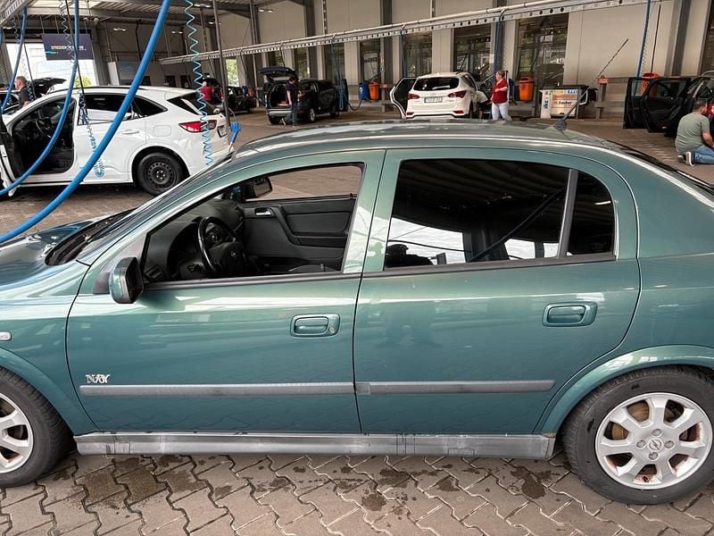 Second-hand Opel Astra 102 CP (75 kW) 2003 Berlinǎ