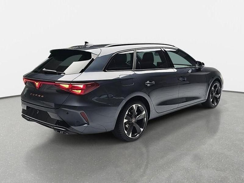 Neu Cupra Leon 150 PS (110 kW) 2025 Grau Kombi