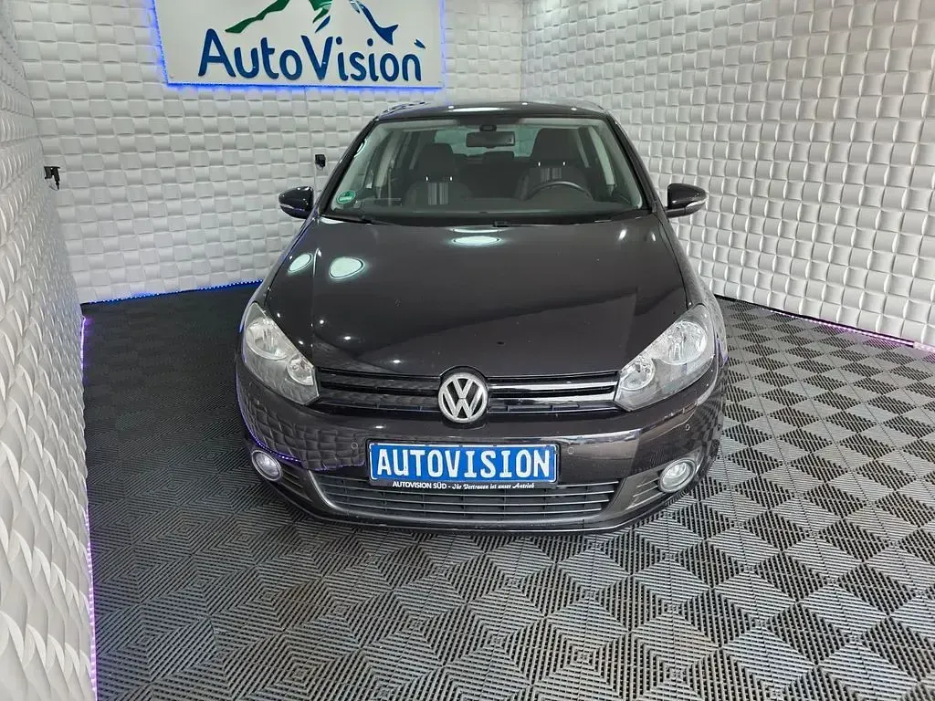 Gebraucht VW Golf VII Match 105 PS (77 kW) 2012 Schwarz Limousine