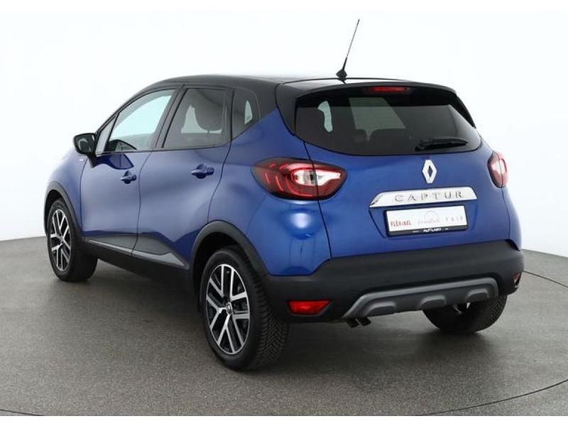 Gebraucht Renault Captur 150 PS (110 kW) 2019 Blue rqh + black gne (metallic) SUV