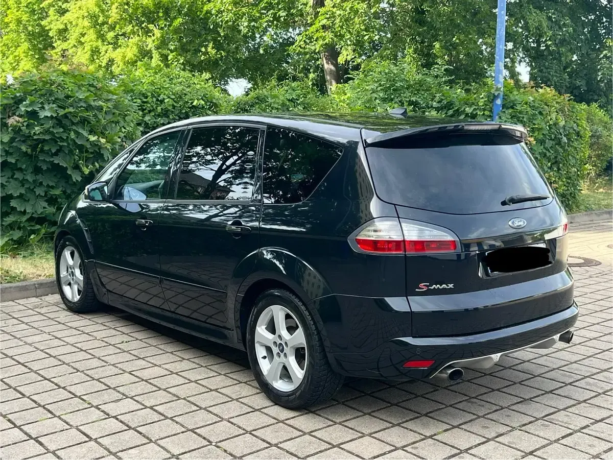 Gebraucht Ford S-MAX Titanium 179 PS (131 kW) 2010 Blau Van / Kleinbus