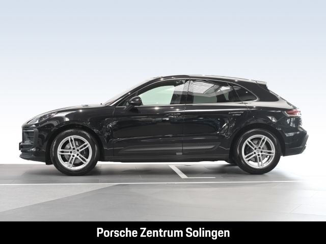 Gebraucht Porsche Macan 265 PS (194 kW) 2023 Tiefschwarzmetallic SUV