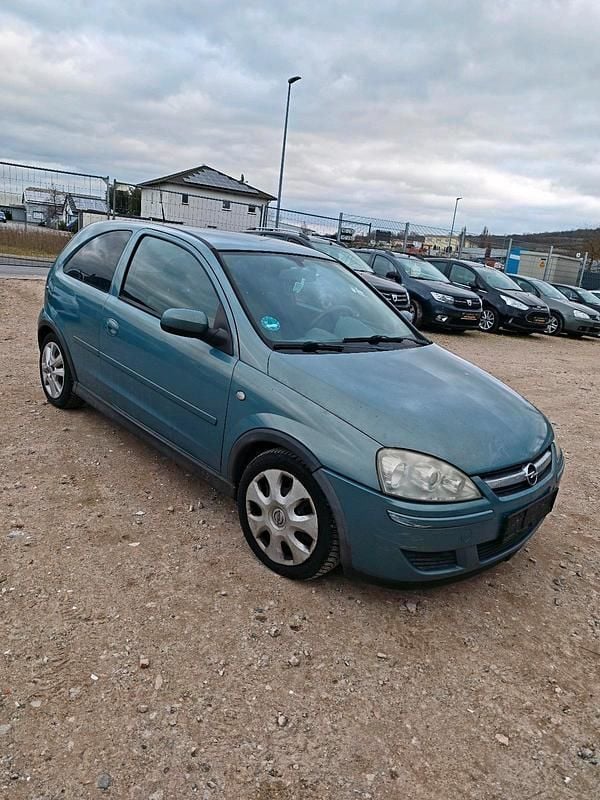 Grün Gebraucht 2005 Opel Corsa Kleinwagen | 999 € (Superpreis) - Bild 1/4
