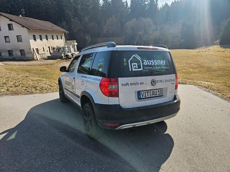 Gebraucht Skoda Yeti Elegance 105 PS (77 kW) 2011 Weiß SUV