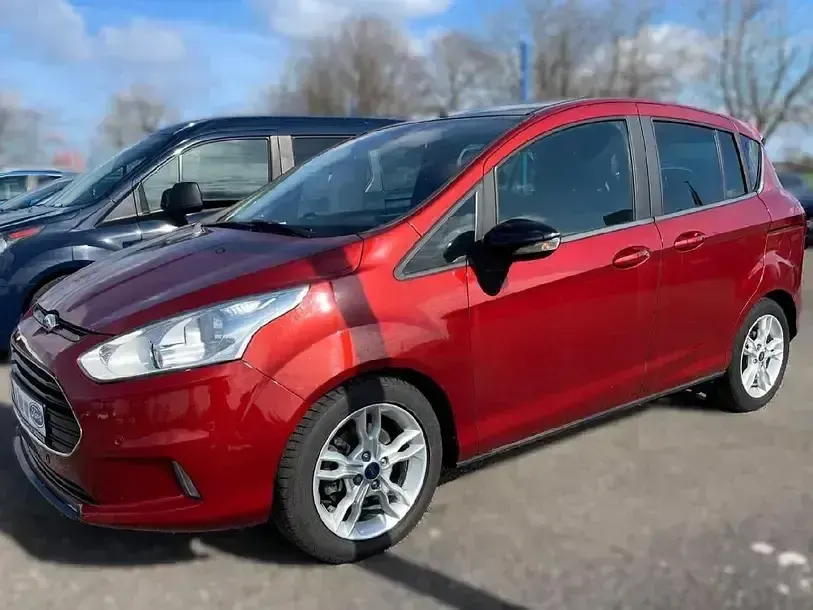 Używany Ford B-MAX Colourline 101 KM (74 kW) 2016 Czerwony Minivan