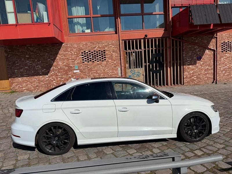 Second-hand Audi S3 300 CP (220 kW) 2015 Alb Berlinǎ