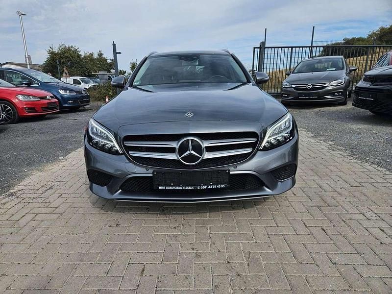 Gebraucht Mercedes C300e 306 PS (225 kW) 2020 Grau Kombi