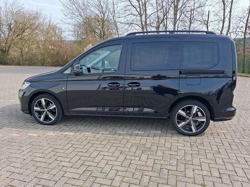 Gebraucht VW Caddy Move 122 PS (89 kW) 2020 Schwarz Van / Kleinbus
