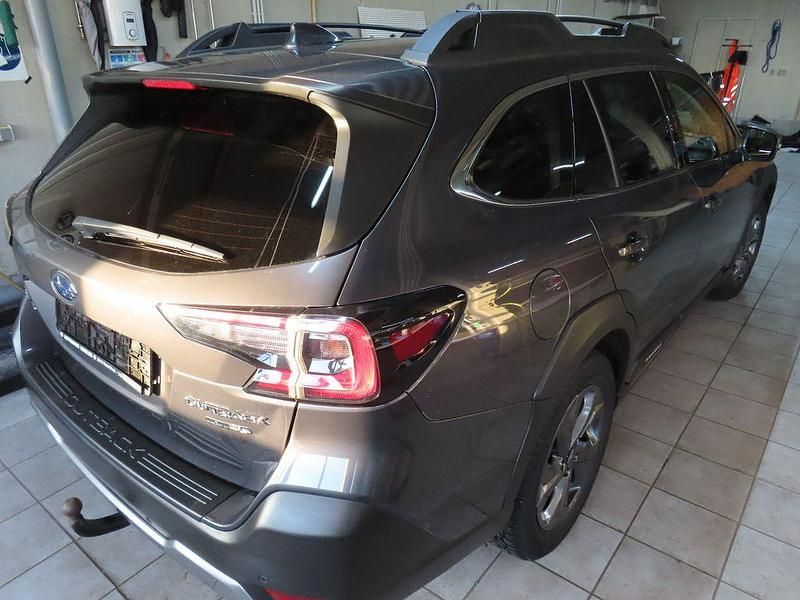 Gebraucht Subaru Outback 169 PS (124 kW) 2021 Grau Kombi